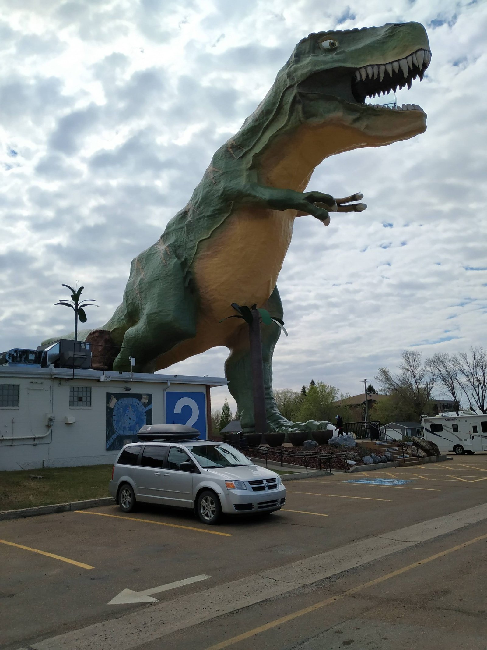 Le plus grand dinosaure du monde - Tourisme Alberta